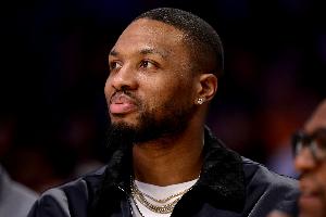 篮球届的彩票？雄鹿的豪赌让利拉德坐拥亿万薪金&想去哪就去哪