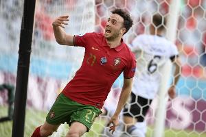 佩佩：愿若塔兄弟安息，也愿其身边人能从爱和回忆中找到力量