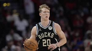 神射手！AJ-格林三分球5中5高效砍下22分3板3助