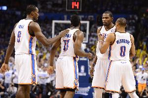 雷吉-米勒：威少球衣应在雷霆退役&杜兰特的也是 伊巴卡&哈登也配