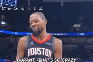 KD：整场都有3个黑鬼防我 熊蜜：这很聪明啊 KD：你们都被暴揍了