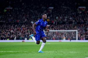 重炮轰门！切尔西官方：凯塞多对阵利物浦远射当选10月最佳进球